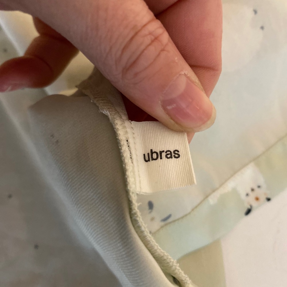 Ubras Womens Sage Green Llama Print Satin Pajama Top Short Sleeve Button Up M - Picture 5 of 6